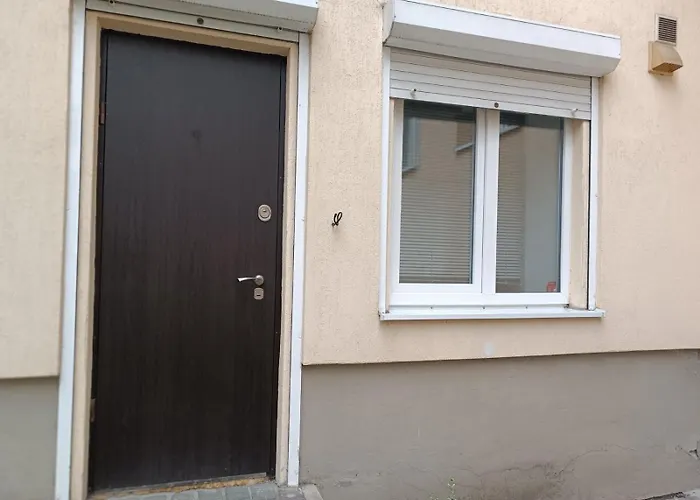 міні-смарт,10 хв пішком від жд вокзалу *